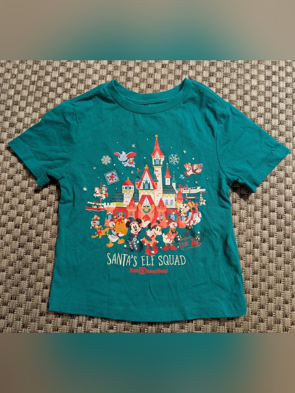Disney Santa's Elf Squad Green Christmas Holiday T-Shirt Walt Disney World 3T